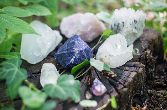 A Beginners Guide to Buying Crystals: How to Choose the Right Stones for Healing